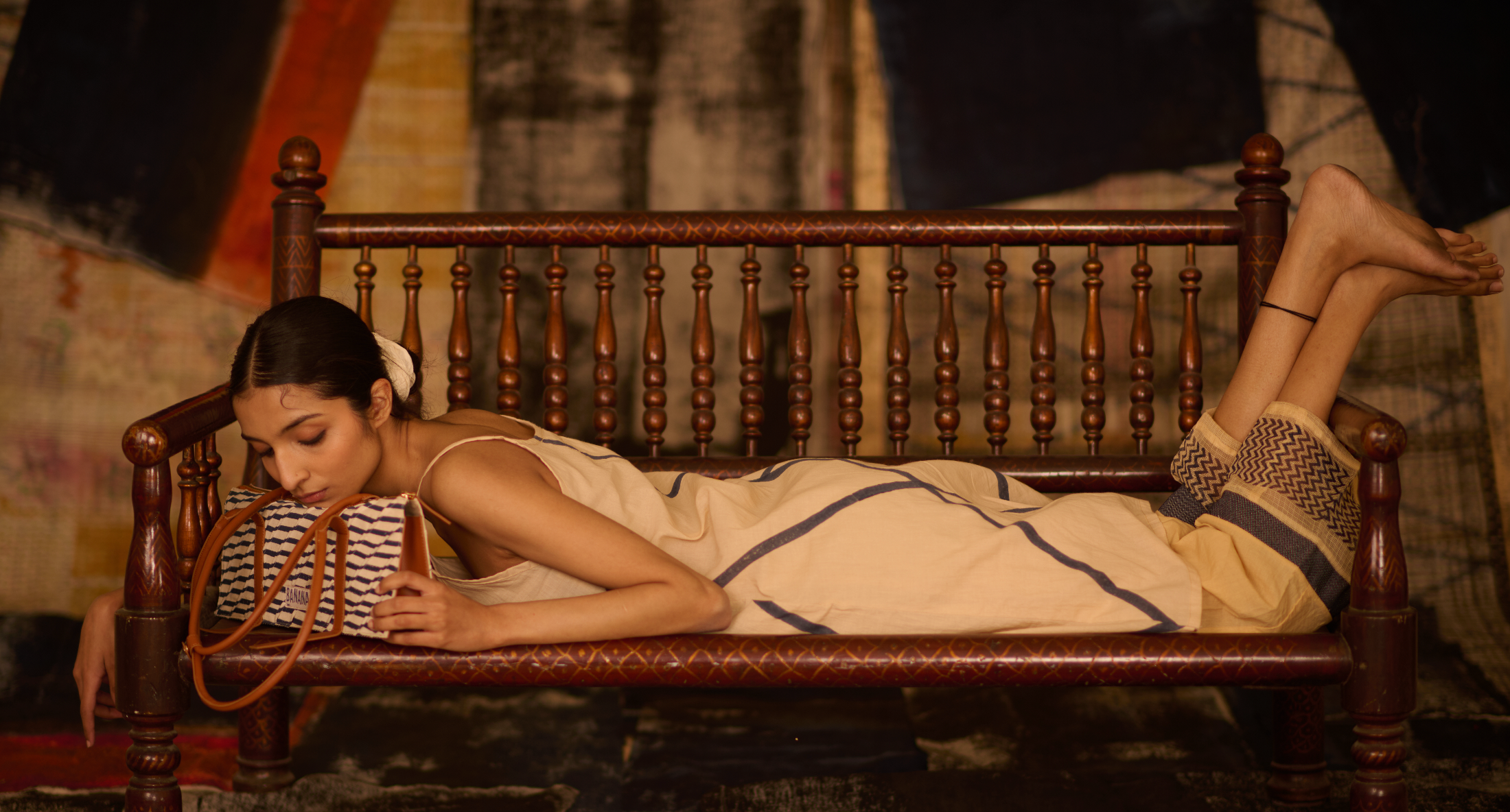 BANANA labs X VYAKTI  | Sequence East West Bag