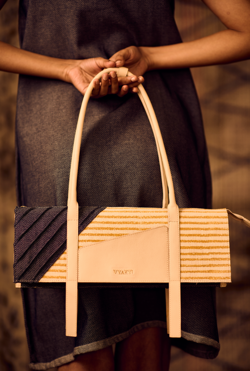 BANANA labs X VYAKTI  | Sequence Denim East West Bag