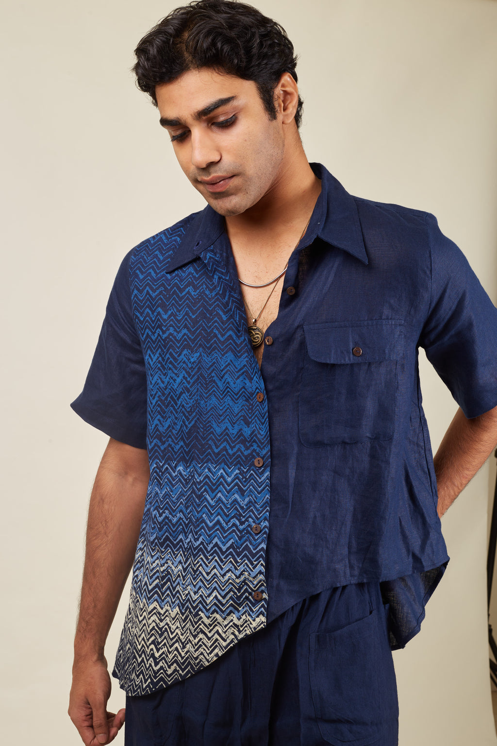 BANANA man Crossroads Navy Wave Shirt