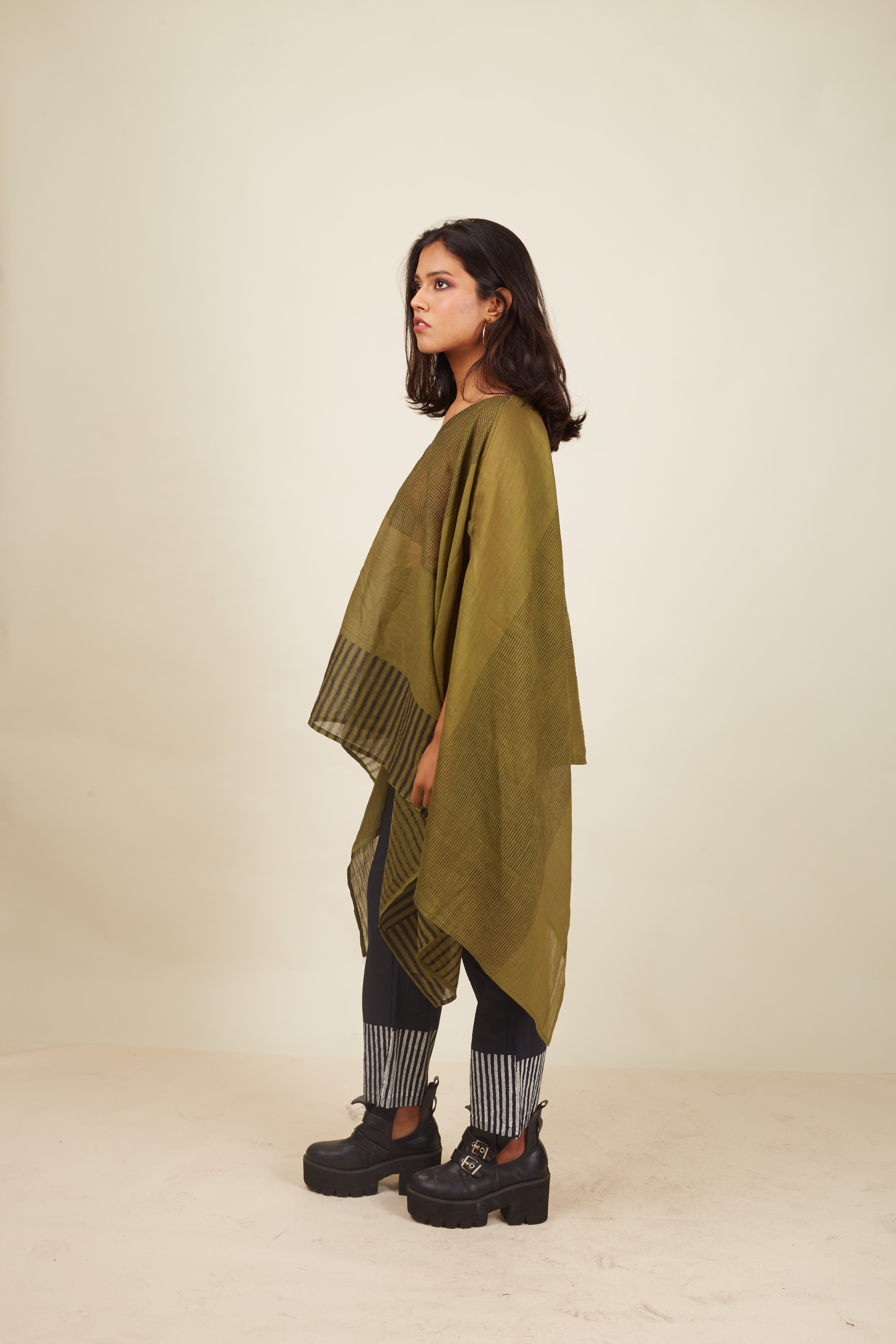 Crossroads Wind Olive Kaftan with Pants (Set of 2)
