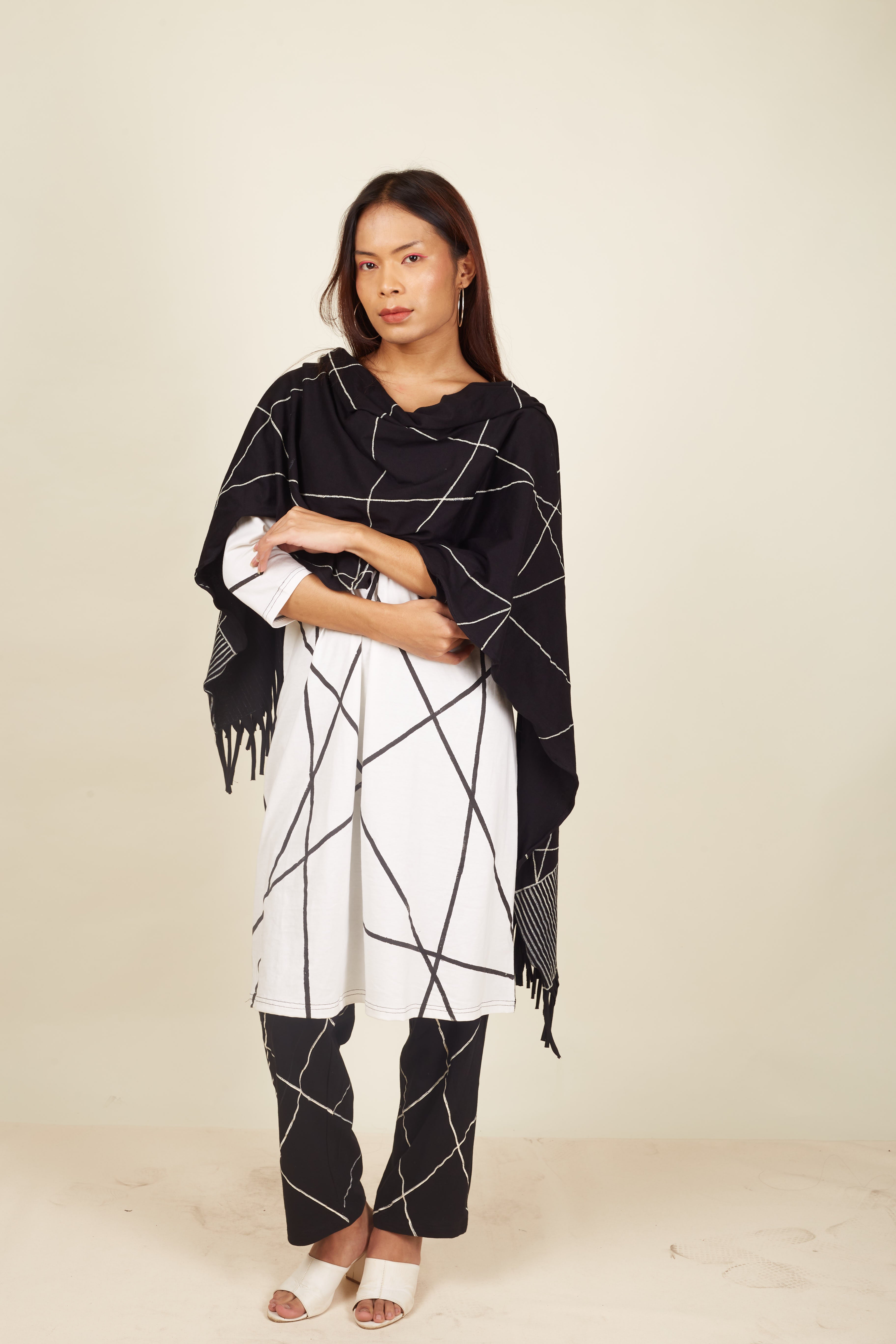 Crossroads Friction Mono Contrast Strike Kurta Set (Set of 3)
