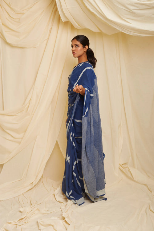 BANANA Crossroads Navy Saree with Crop Top - BANANA labs