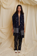 Crossroads Black Knit Strike Stole - BANANA labs