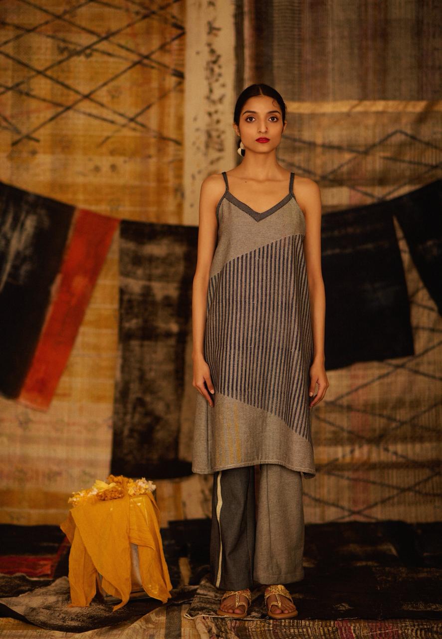 Sequence Denim Movement Kurta Set with stole (Set of 3)