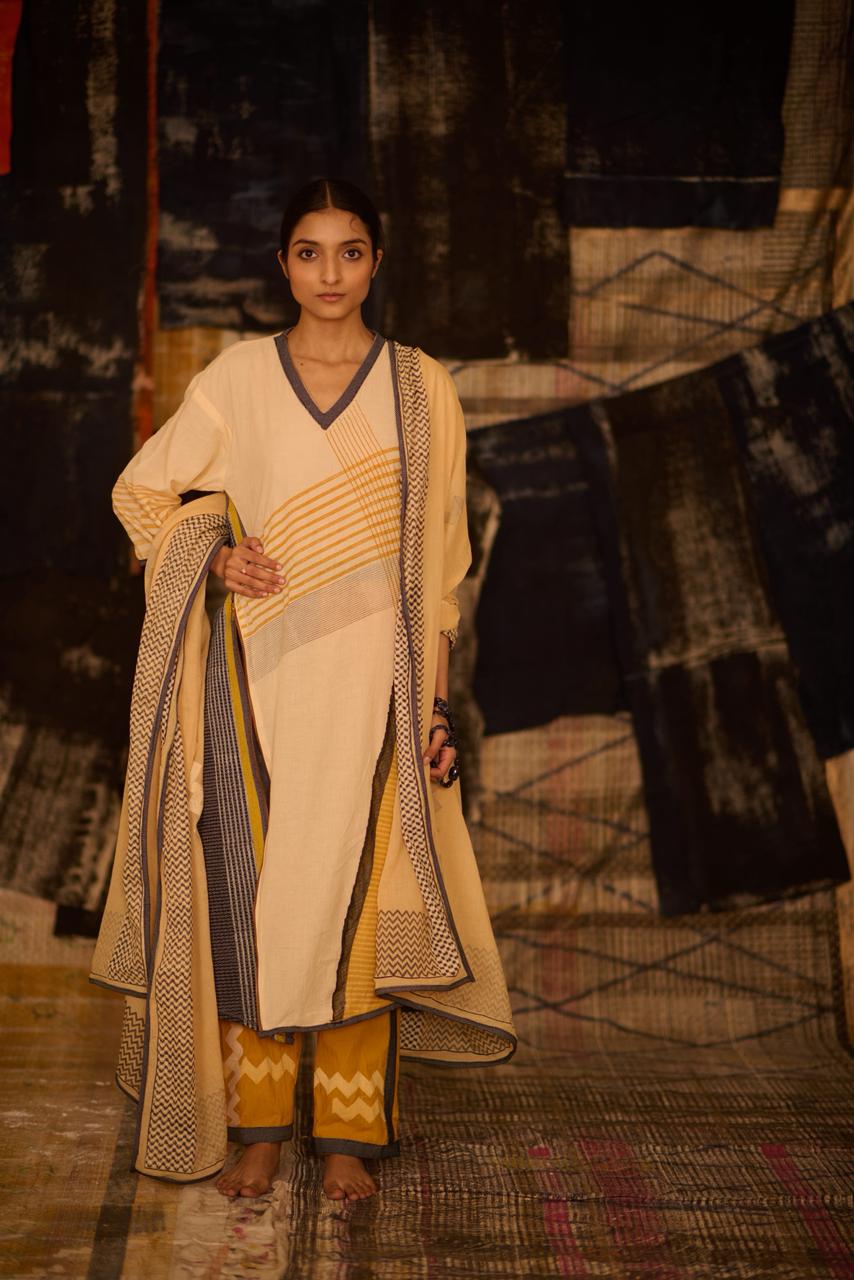 Sequence Offwhite Drift Kurta Set (Set of 3)