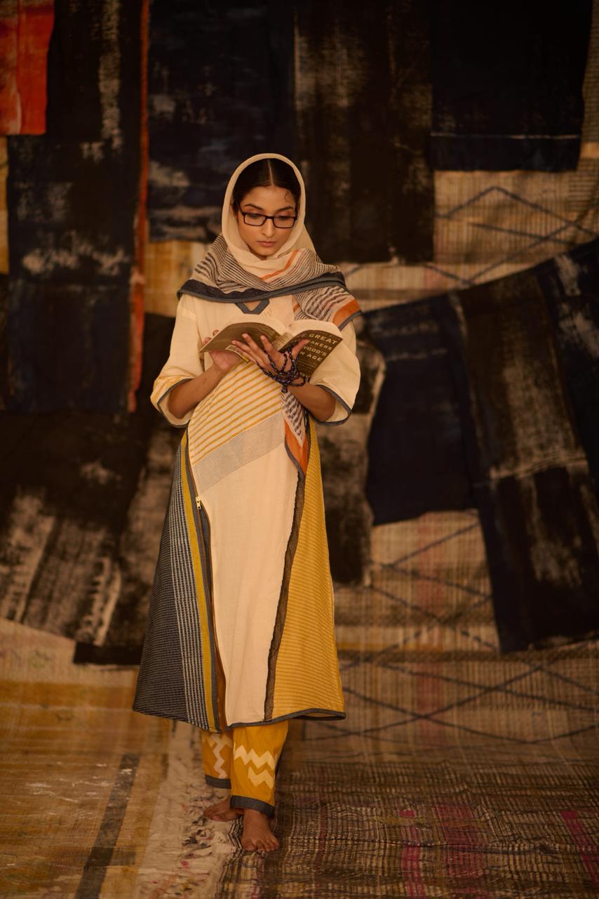 Sequence Offwhite Drift Kurta Set (Set of 3)