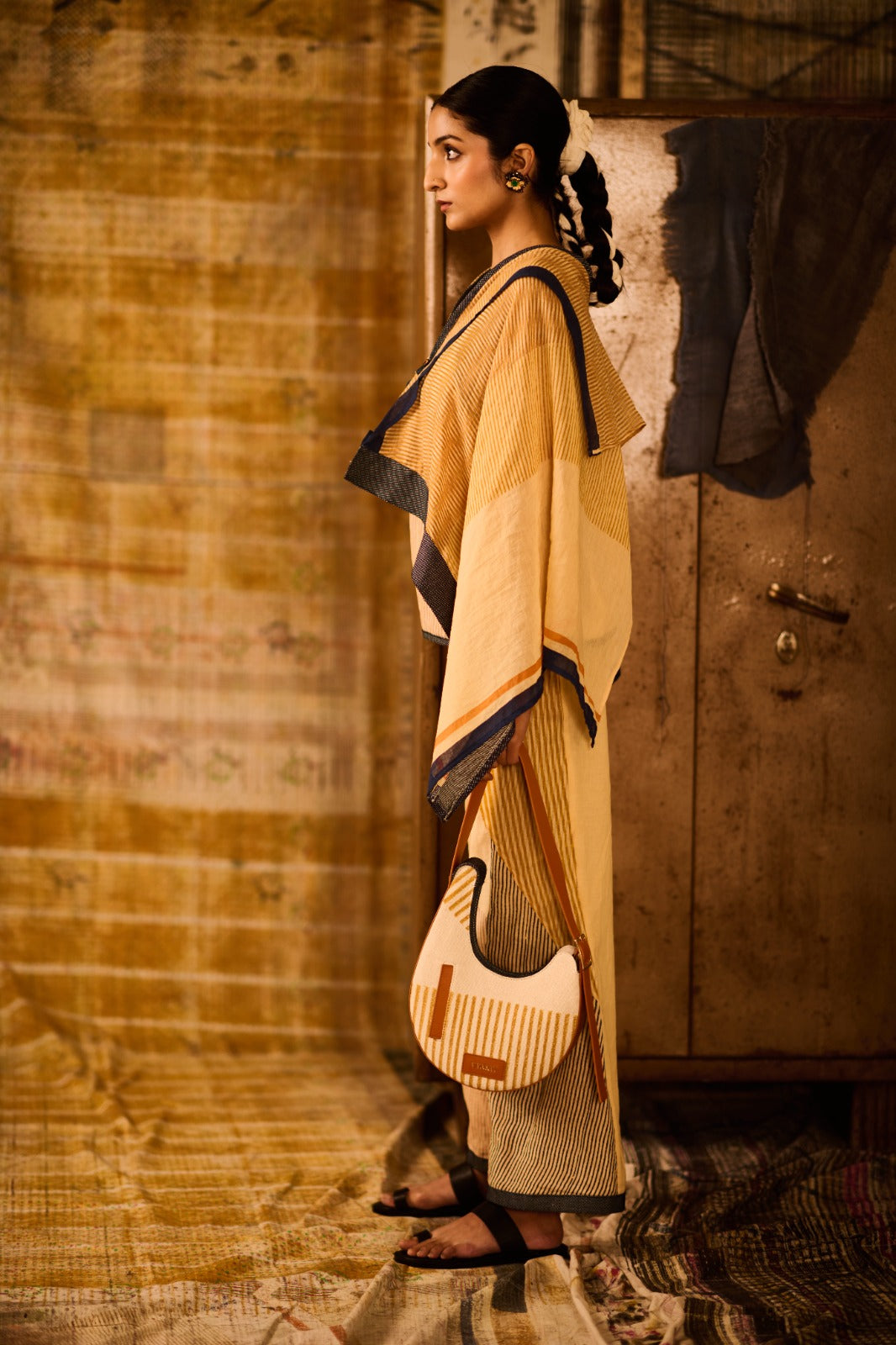 BANANA labs X VYAKTI  Dune - Sequence