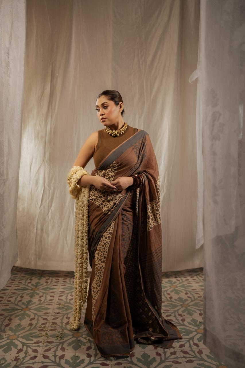 Crater Bronze Saree