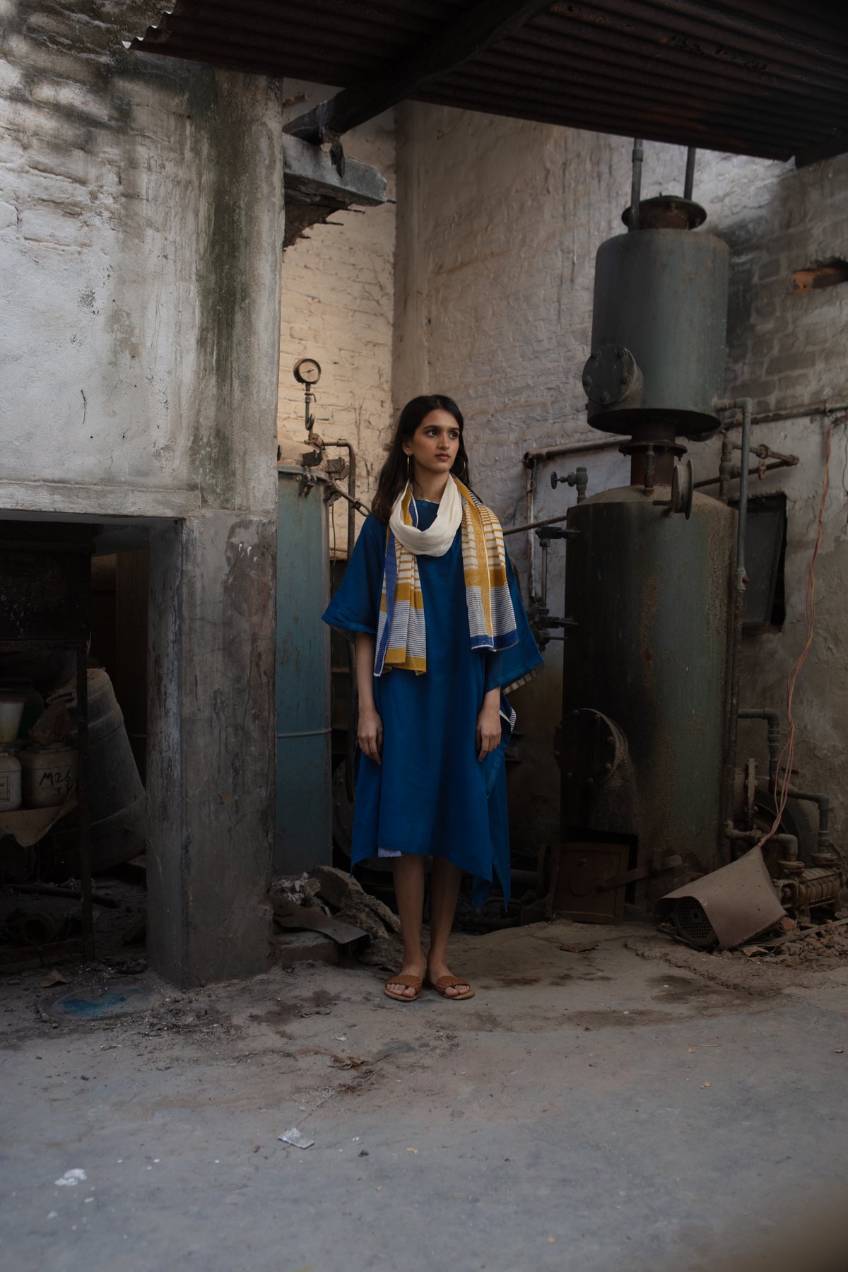 Seabed Indigo Kaftan without Stole