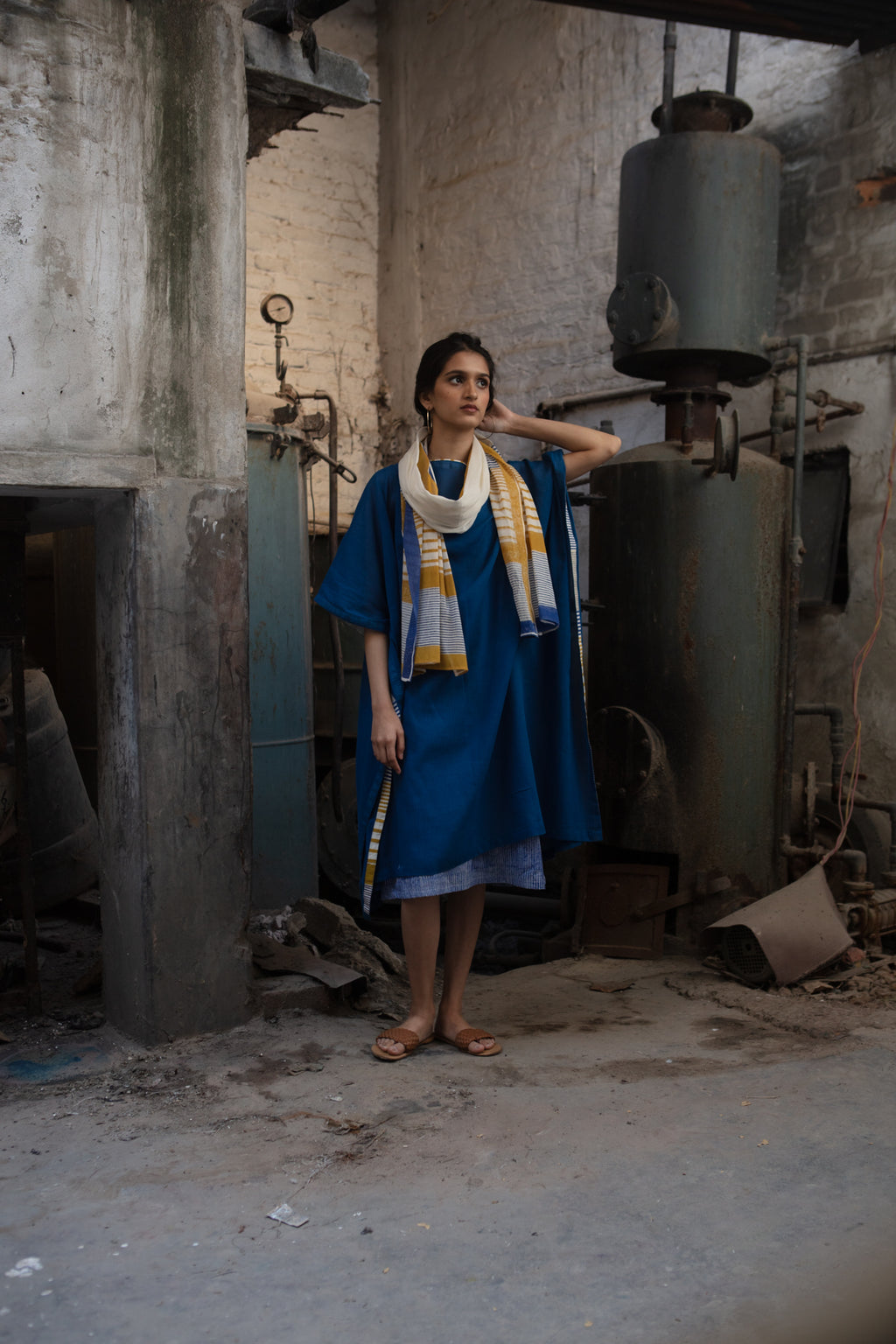 Seabed Indigo Kaftan without Stole