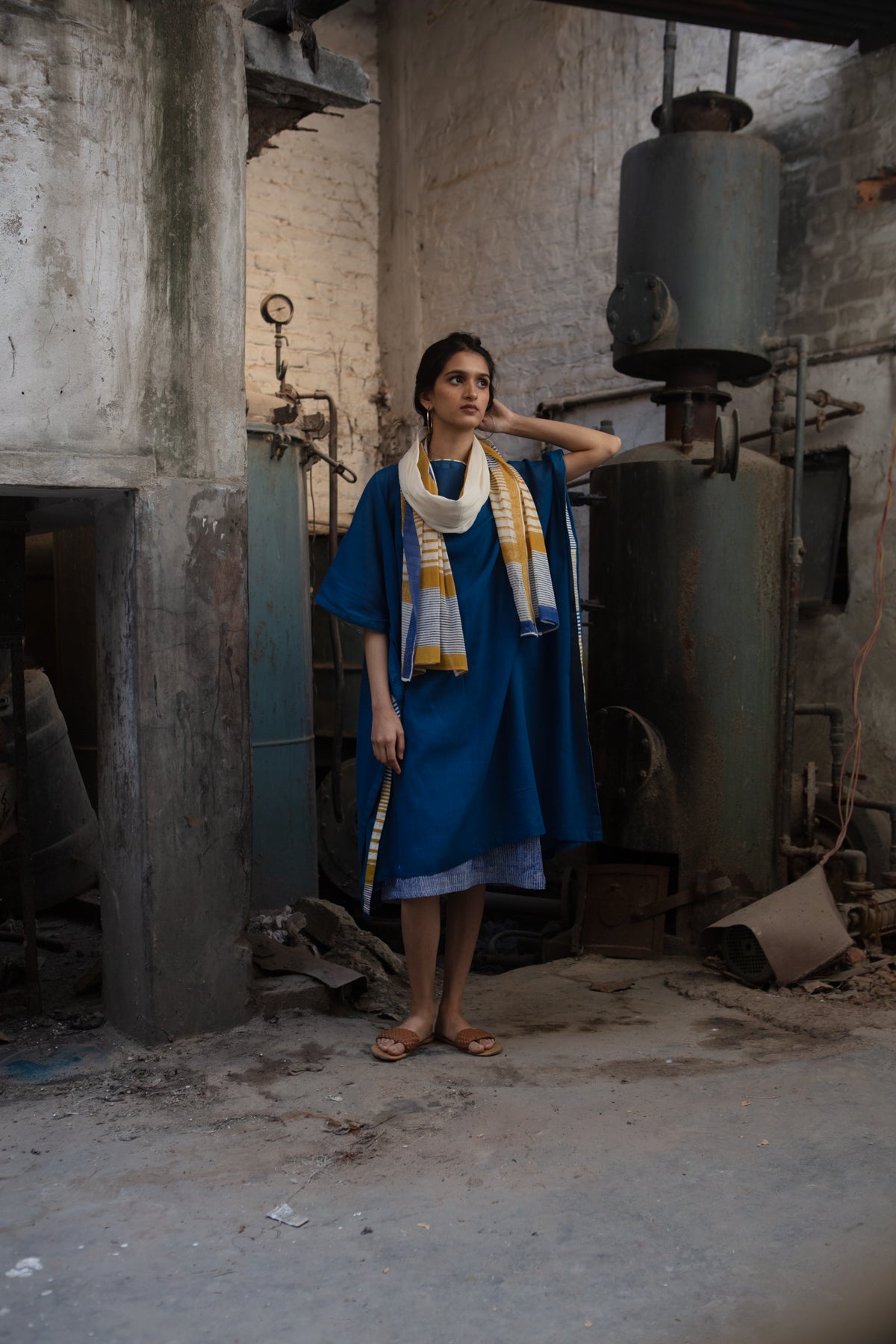 Seabed Indigo Kaftan without Stole