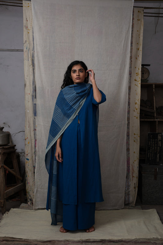 Macro Indigo Dupatta