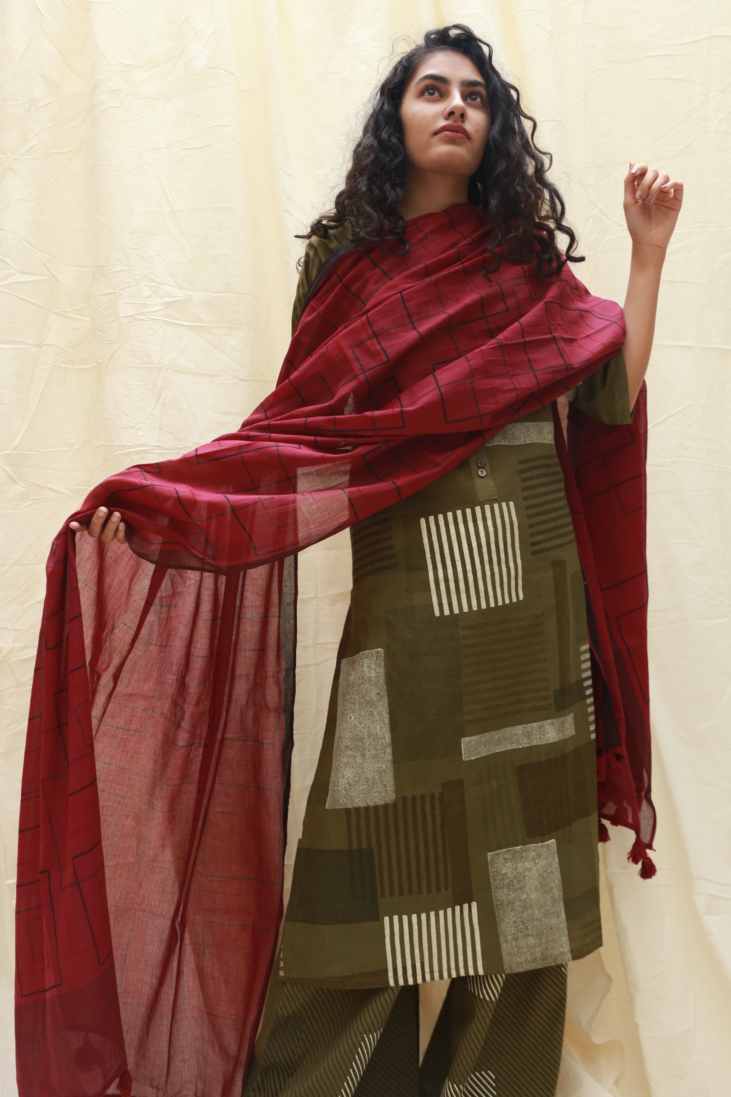 Trace Maroon Dupatta