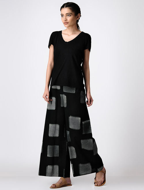 Space Crossed Black Palazzo