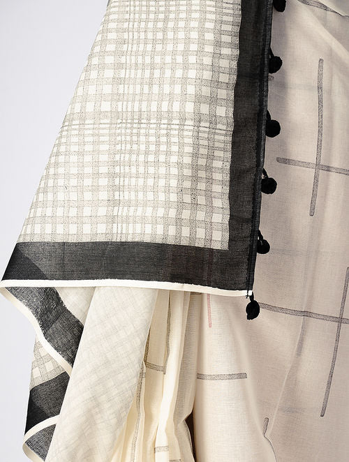 Flash Monochrome Sari
