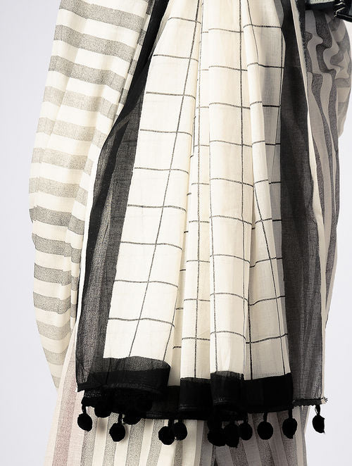 Boundary White Sari