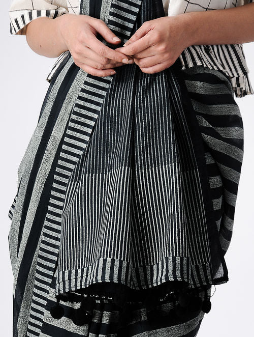 Boundary Black Saree