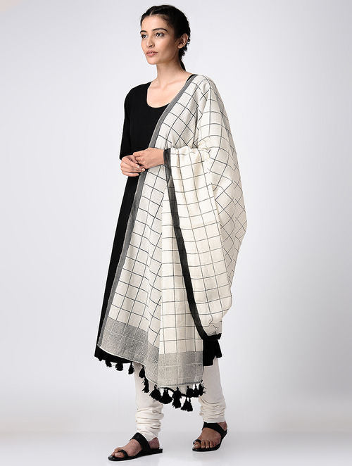 Grid White Dupatta