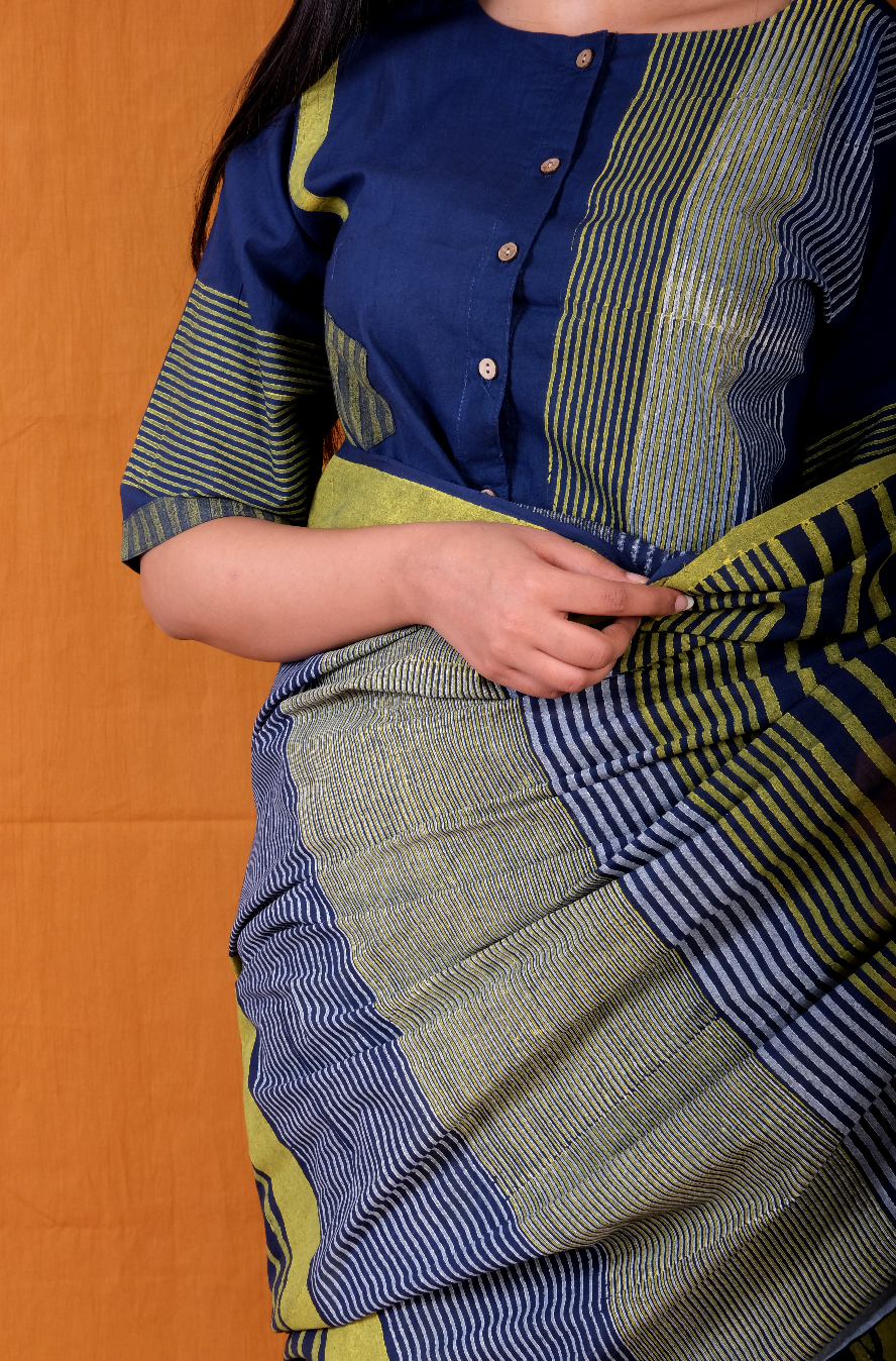 Graded Twister Rhythm Navy  Saree with Crop Top