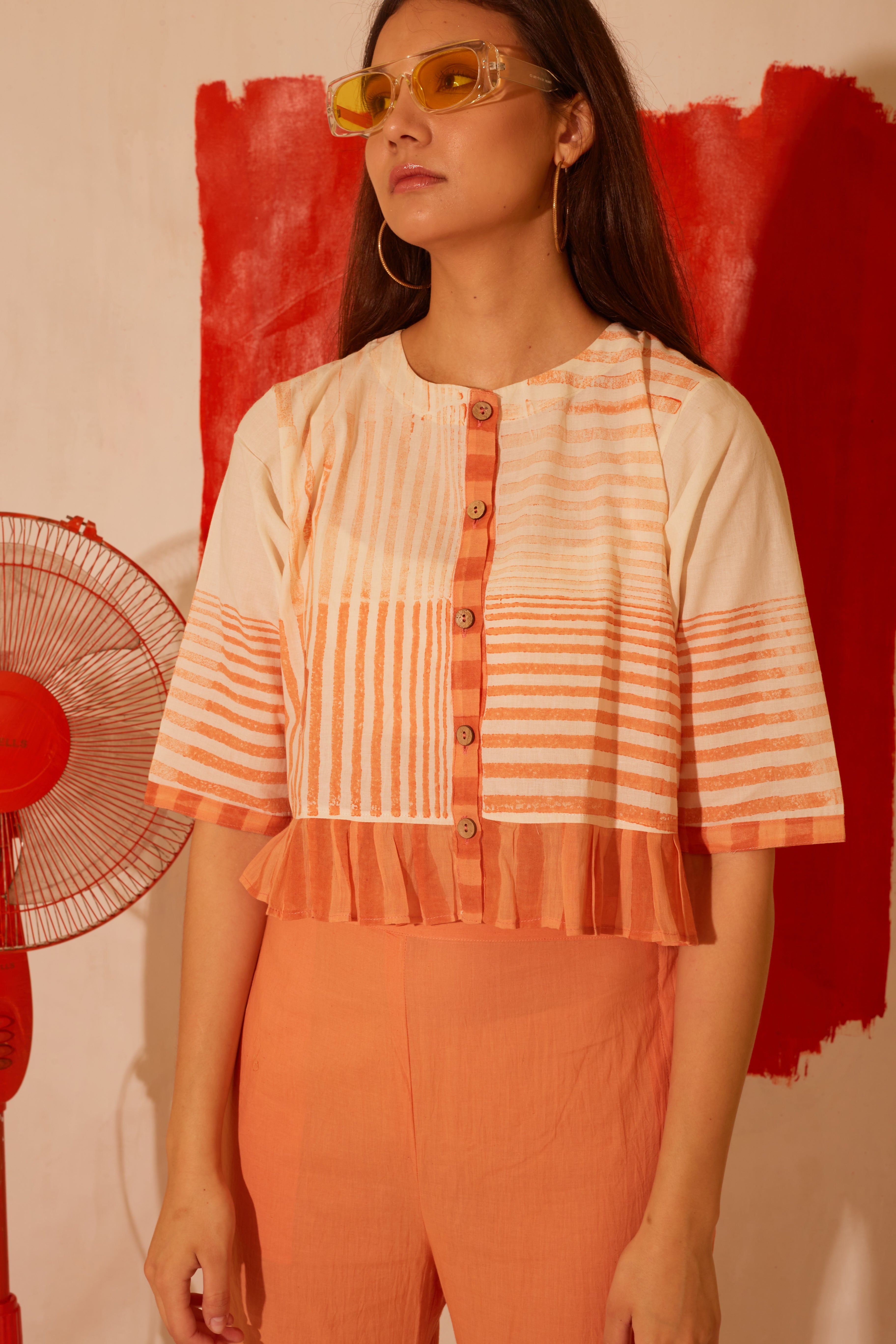 BANANA Mandarin Crop Top