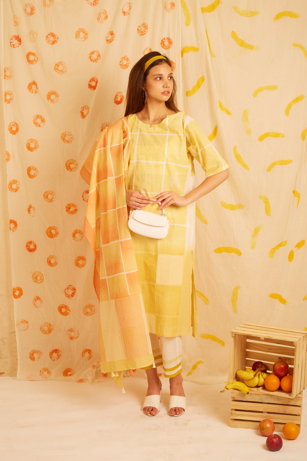 BANANA Yellow Ombre Boxy Dupatta